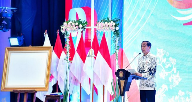 Presiden Jokowi membuka Kongres XXIII PGRI, di Hotel Grand Sahid Jaya, Jakarta, Sabtu (02/03/2024). (Foto: BPMI Setpres)