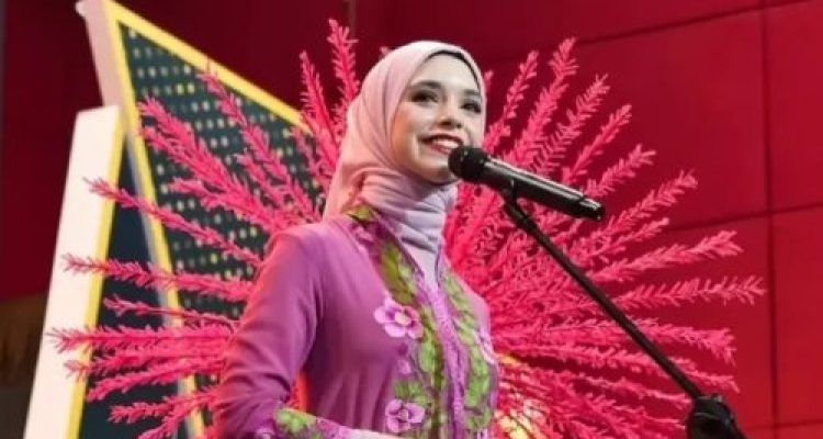 Isabel Tramp Dinobatkan sebagai None Jakarta Selatan 2025
